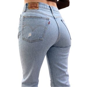 Levi's Light Wash High-Rise Distressed Women's Jeans